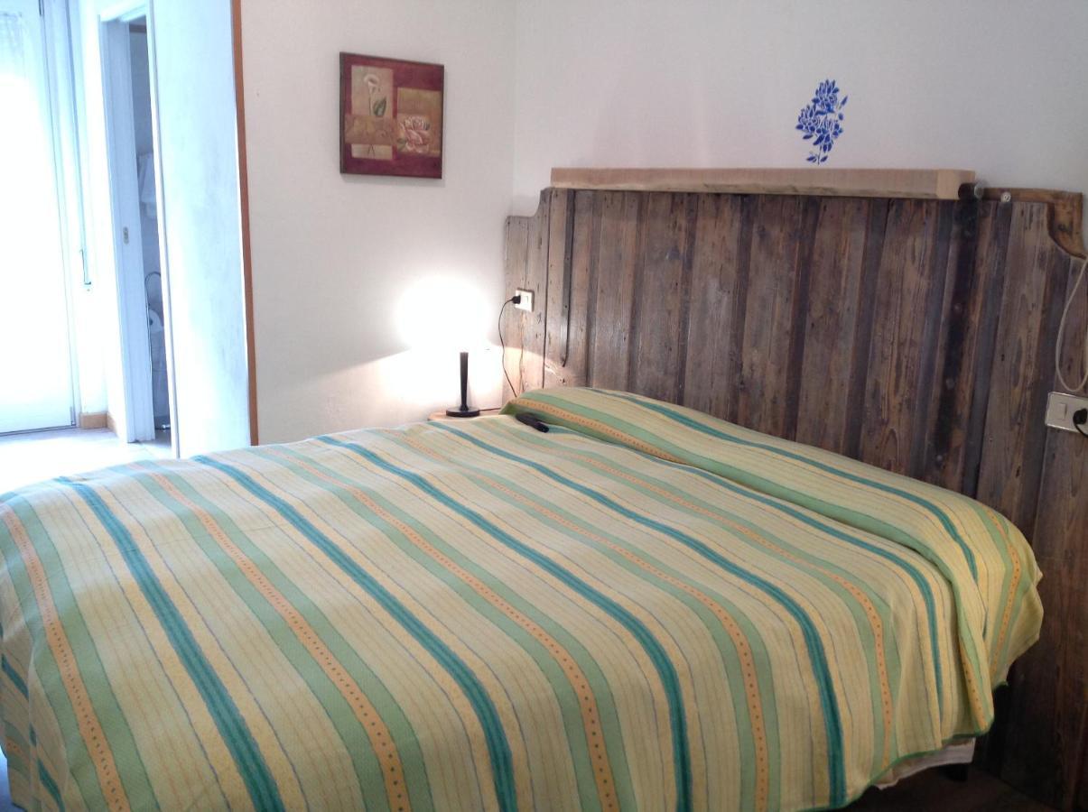 Albergo Vittoria Tiarno di Sopra Luaran gambar