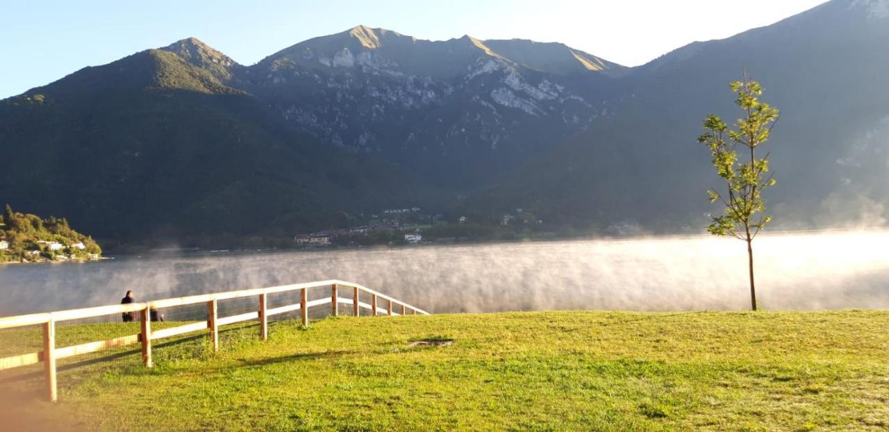Albergo Vittoria Tiarno di Sopra Luaran gambar