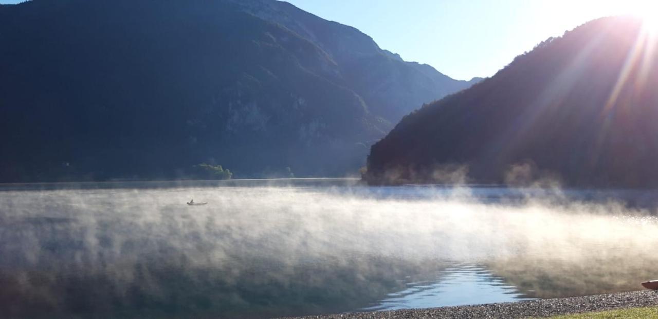 Albergo Vittoria Tiarno di Sopra Luaran gambar