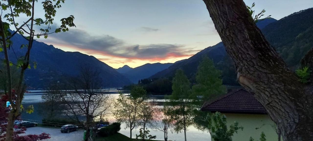 Albergo Vittoria Tiarno di Sopra Luaran gambar